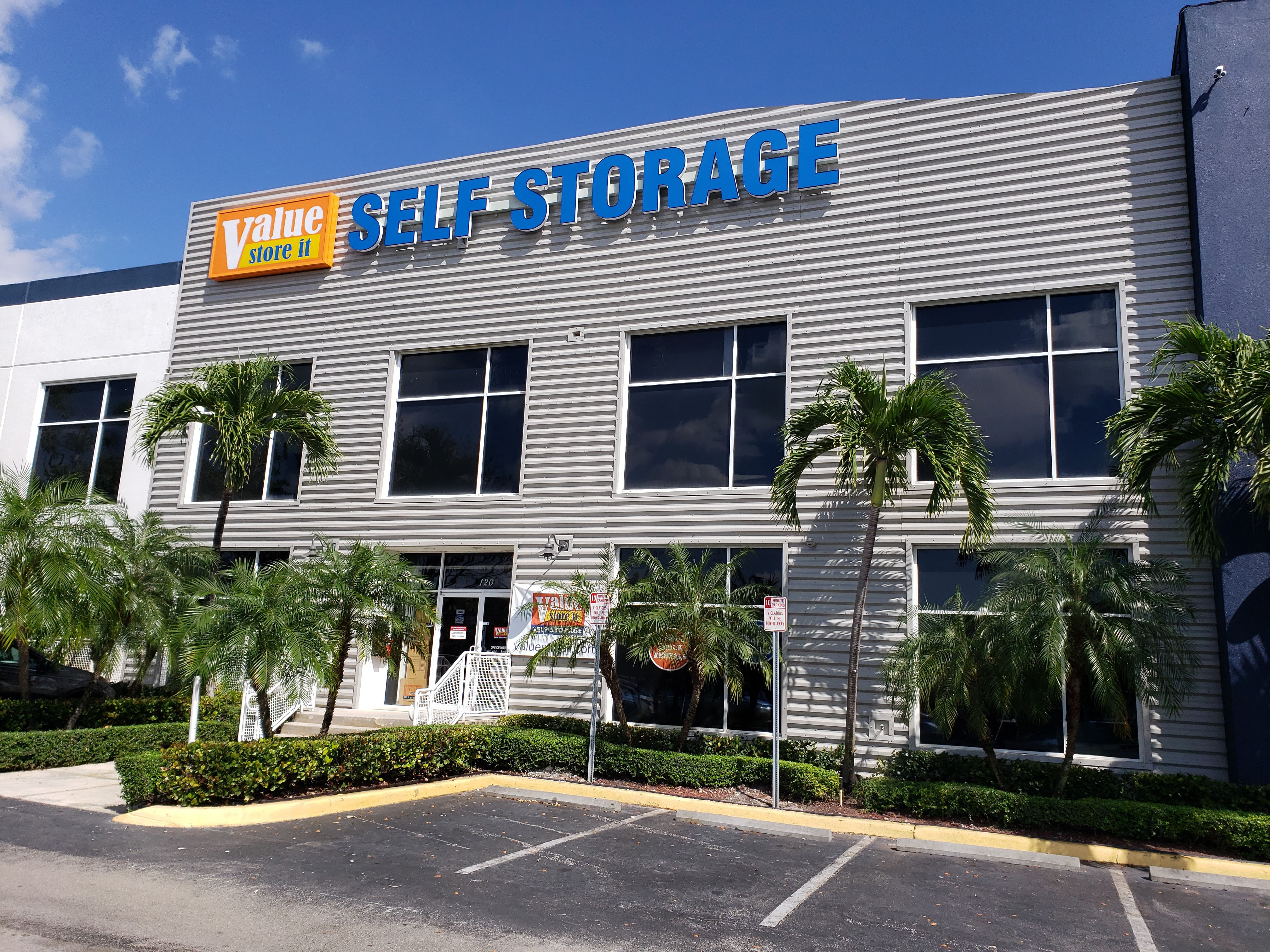 New Value Store It Location in Miami Self Storage Facility in South Florida Now Open!